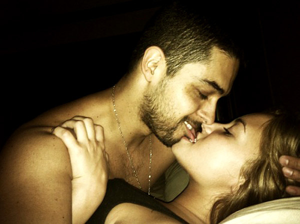 Demi Lovato fotos nuas na cama Wilmer Valderrama Demi Lovato fotos nuas na cama Wilmer Valderrama